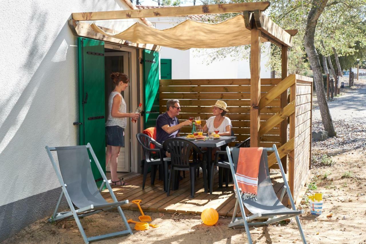 Village Vacances Le Petit Bec Сент-Илер-де-Рье Экстерьер фото